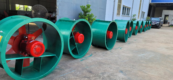 Circular axial fan