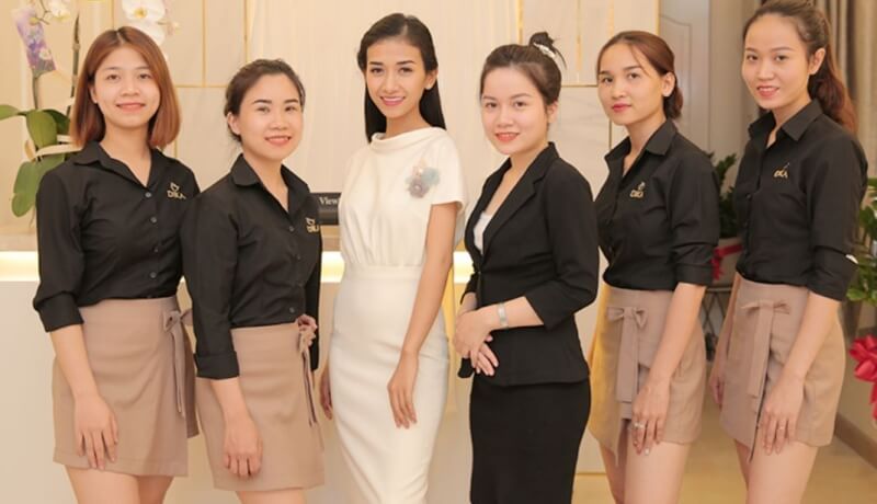 Receptionist uniform