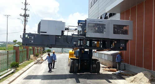 Forklift & Cranes for rent