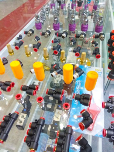 Pneumatic equipment