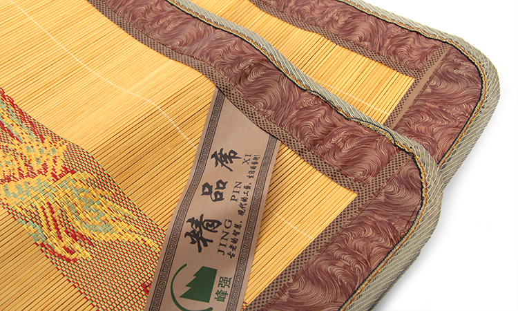 Embroidery on mat