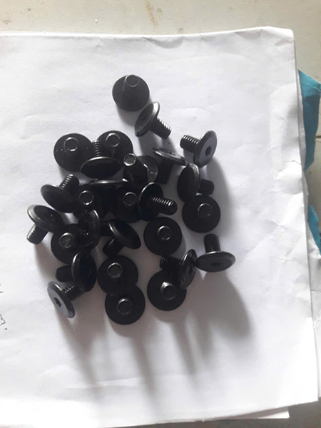 Metal blackening