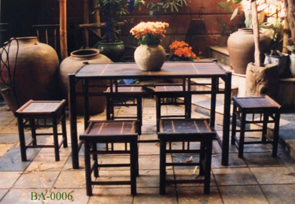 Living room table and chair