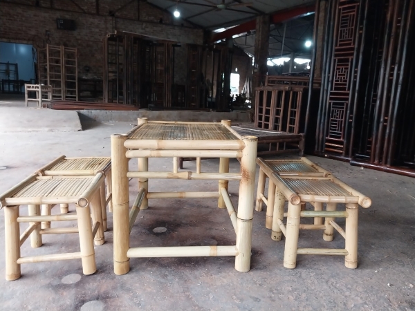 Dining room table and chair