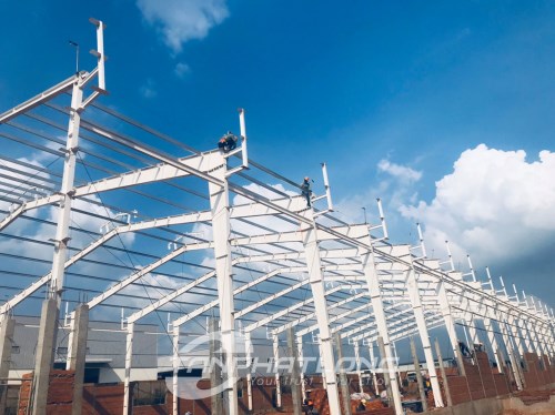 Mechanical and electrical contractor