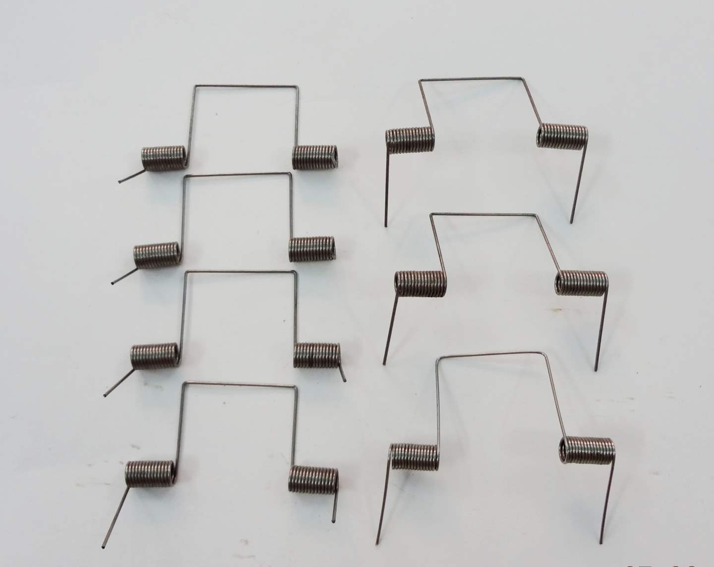 Wire trough springs