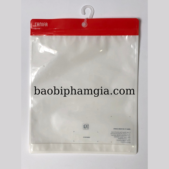 Zipper bags with plastic hooks