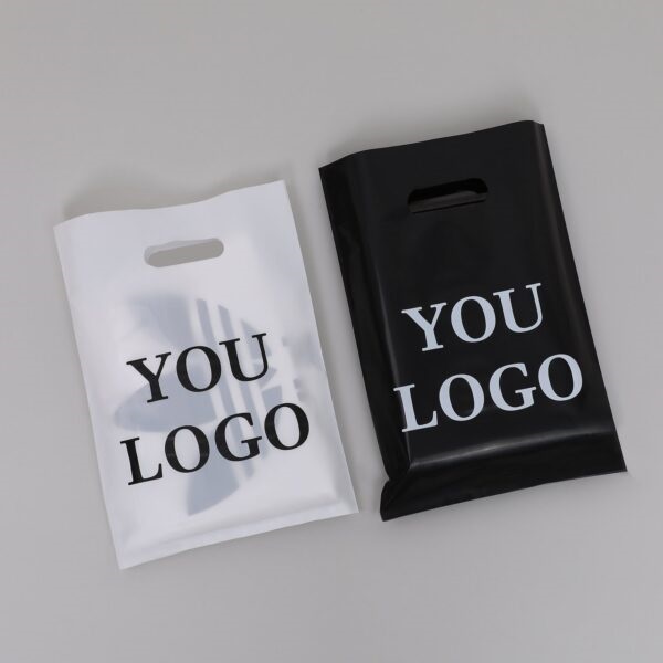 Mango-shaped bags with logo printing