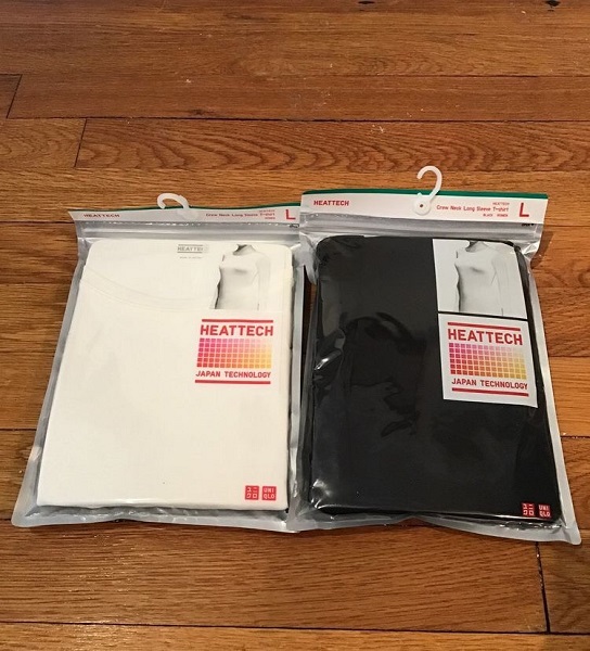 Zipper bags with plastic hooks