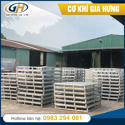 Pallet racking systems