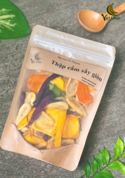 Crispy dried mixed fruits