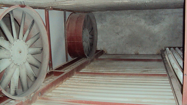 Wood drying kiln