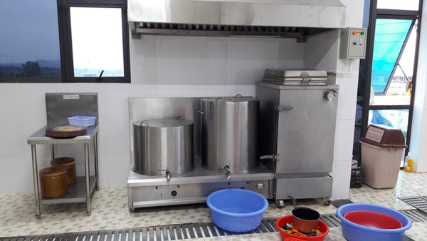 Stainless steel industrial kitchen equipment