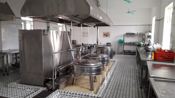 Stainless steel industrial kitchen equipment