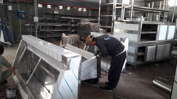 Restaurant and hotel kitchen equipment