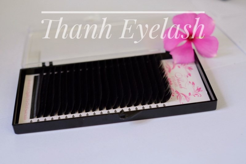 False Eyelashes