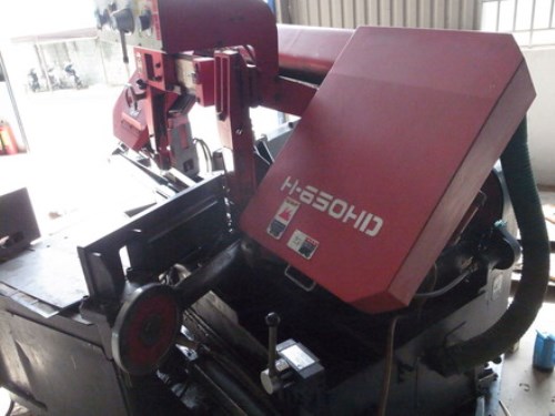 Laser cutting machine