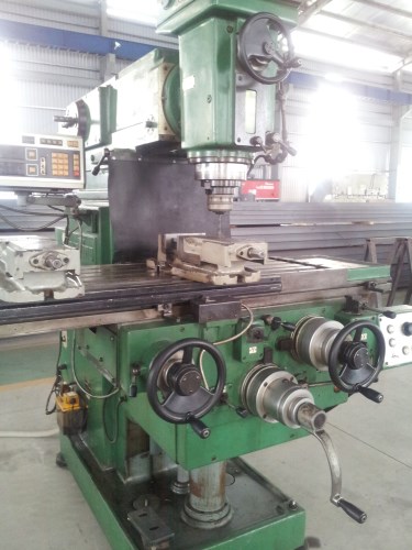 Laser cutting machine