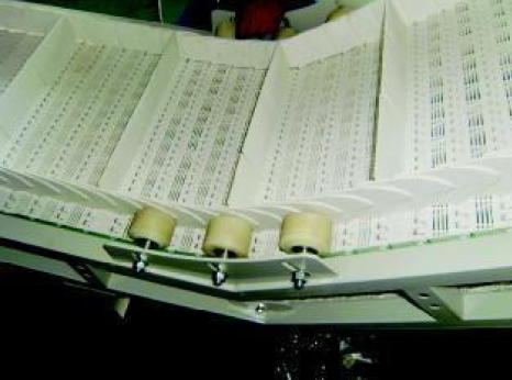 Plastic conveyors