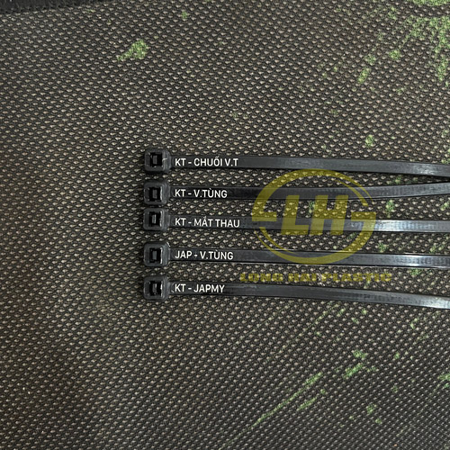 Colored plastic cable tie with name/number