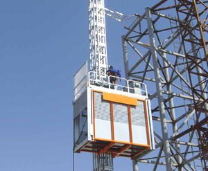 Construction hoist