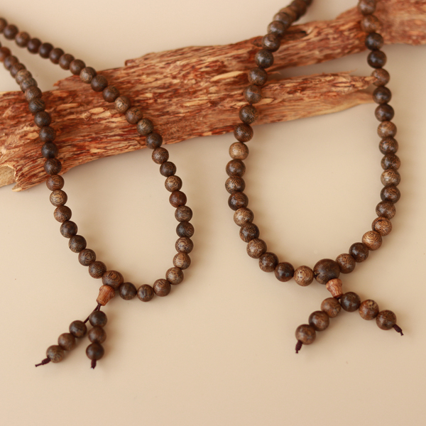 HAGA agarwood beads