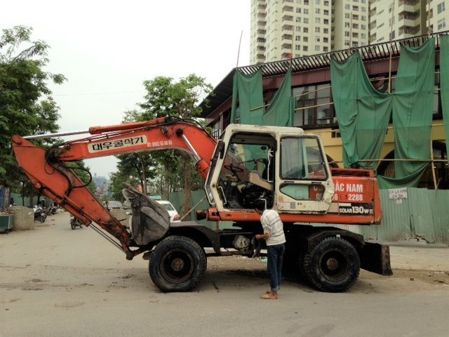 Short-boom rental