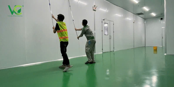 Industrial cleaning