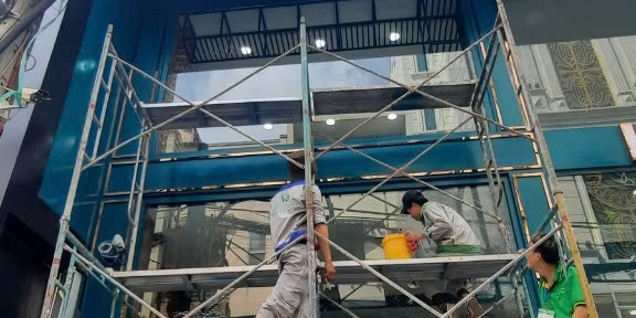Industrial cleaning
