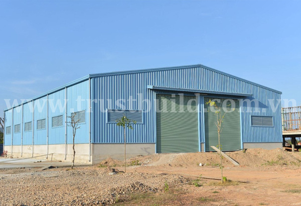 Pre-engineered steel buildings
