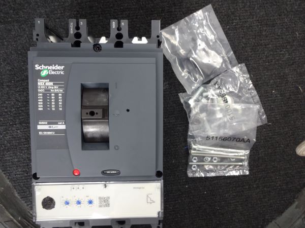 Automatic circuit breaker