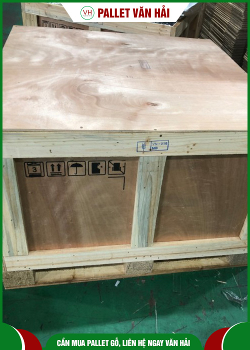 Plywood pallet 1050x1050x650
