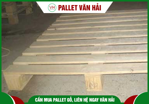 Sparse plywood pallet