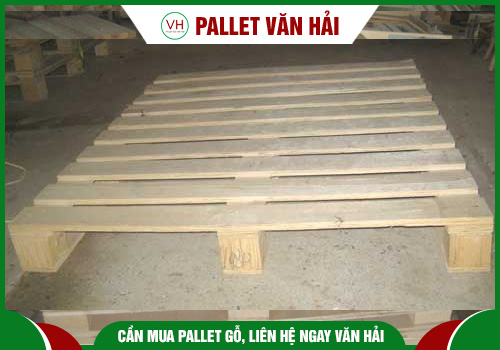 Sparse plywood pallet