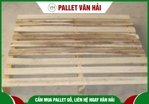 2-way wooden pallet