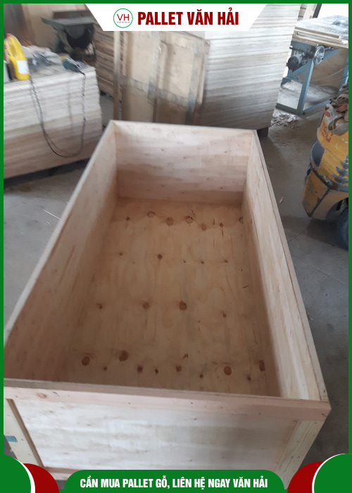 Wooden pallet 1050x1100x120