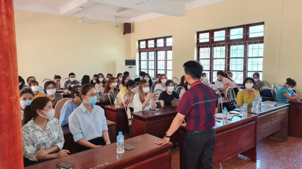 Signing accounting training with Banking Academy of Vietnam