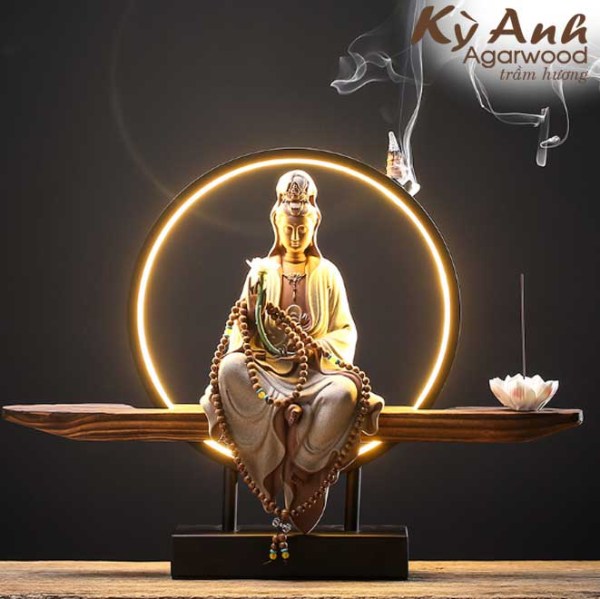 Agarwood Guanyin Buddha smoke waterfall