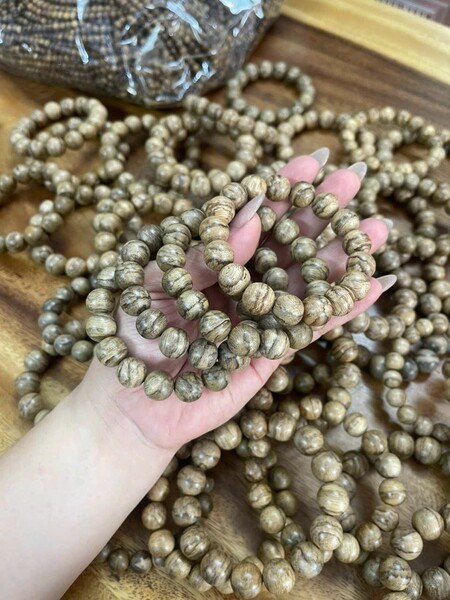 Agarwood bracelet