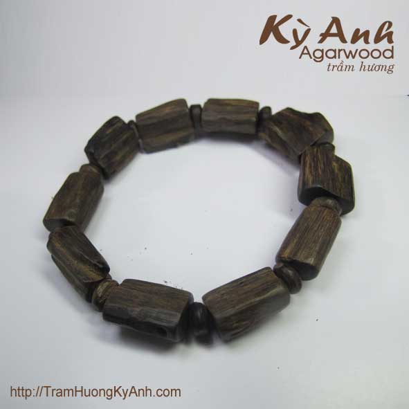 Sinking agarwood bracelet