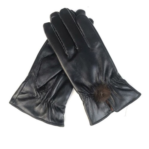 Leather gloves