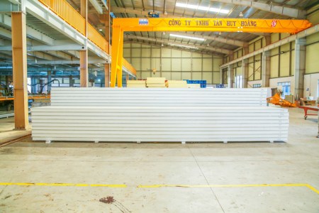 Cold storage insulated panels