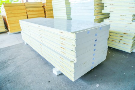 Cold storage insulated panels