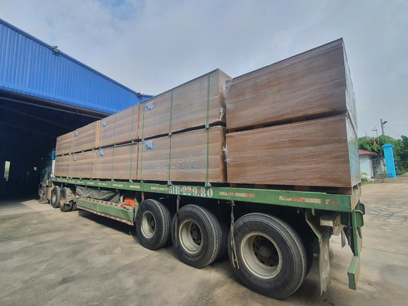 Particle board