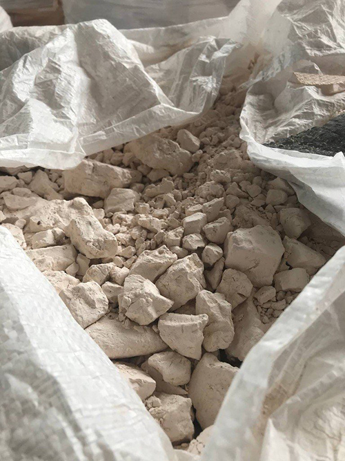Kaolin powder
