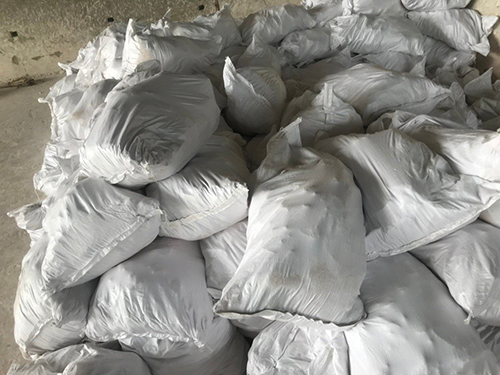 Kaolin powder