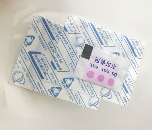 Desiccant packet