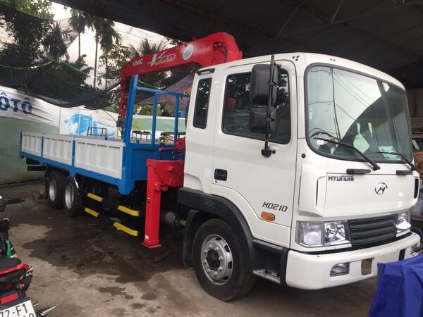 Cargo lifting and hoisting service