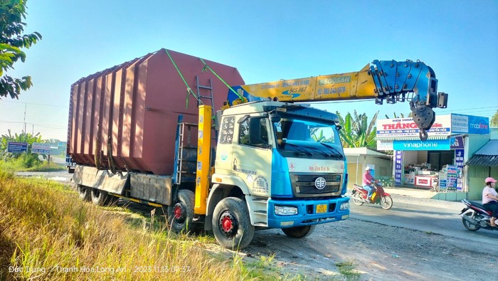 Cargo lifting and hoisting service