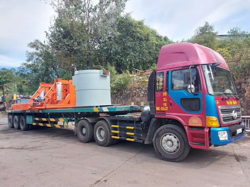Hoang Phi transport